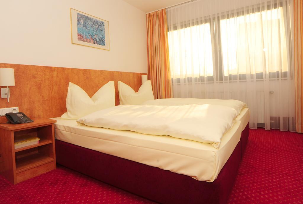 Cityclass Hotel Atrium Budget Leverkusen Room photo